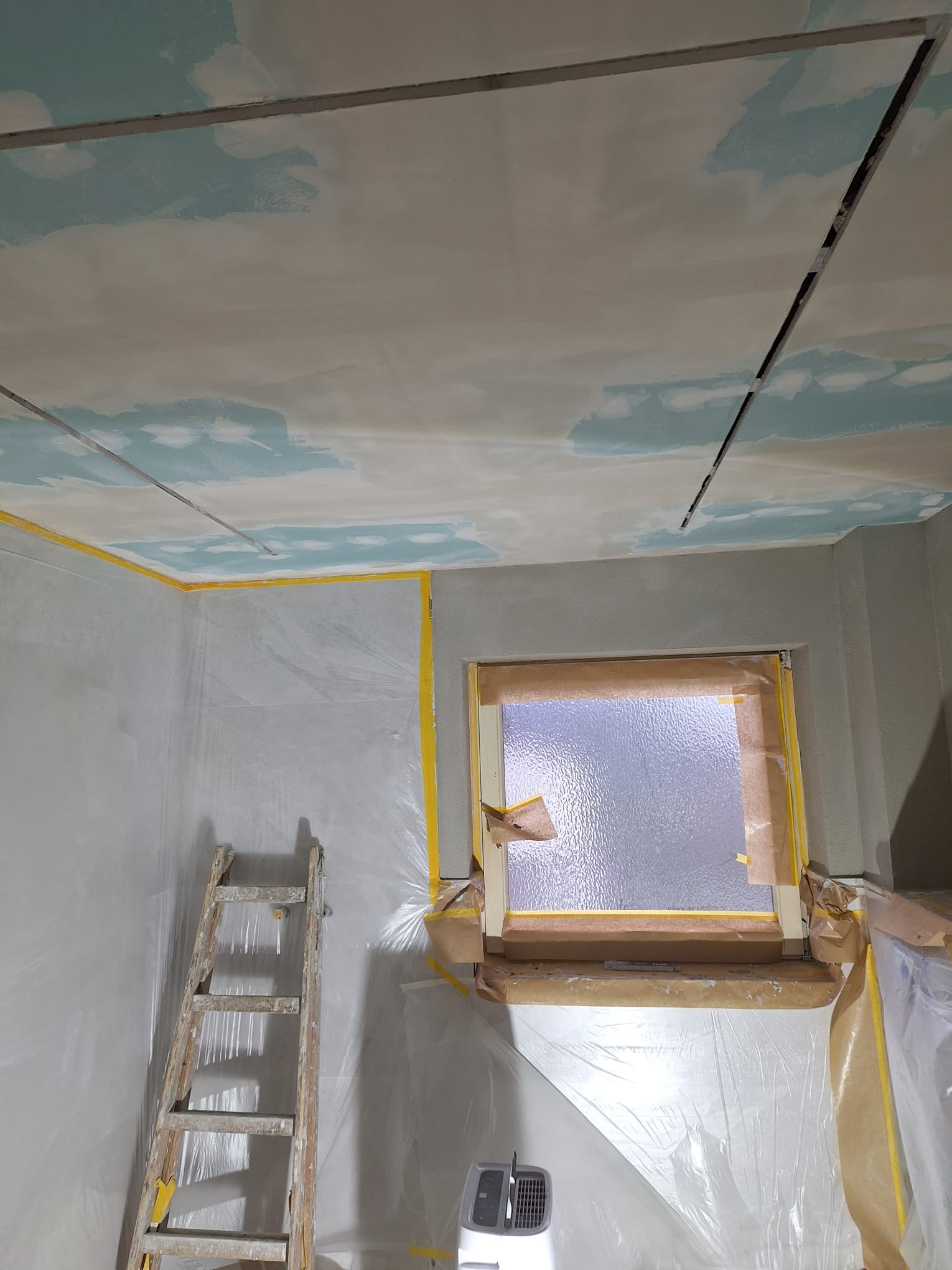Trockenbaudecke mit Beleuchtung